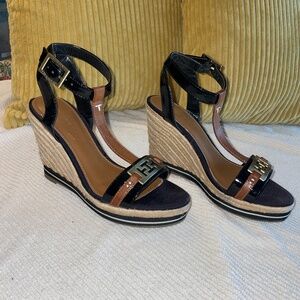 Tommy Hilfiger Daisie Espadrille Wedge, size 6.5